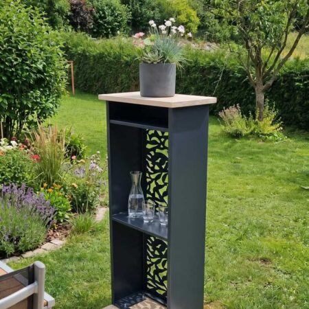Stele/Gartenstelage