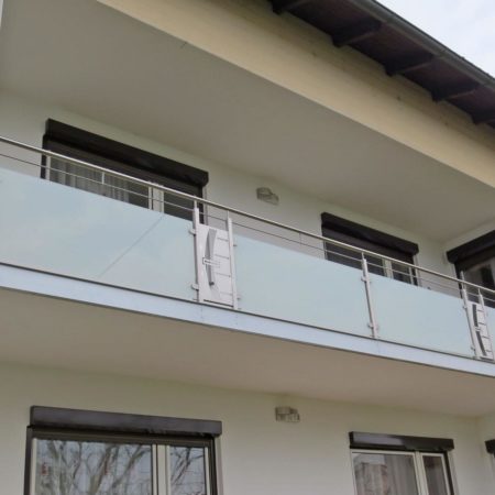 Moderne Laserelemente und Glas