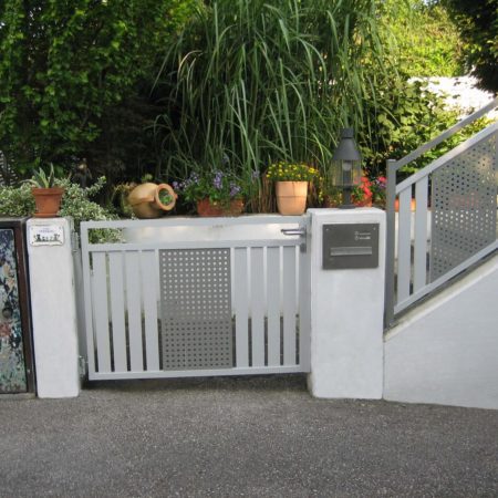 Griffe und Scharniere aus Edelstahl