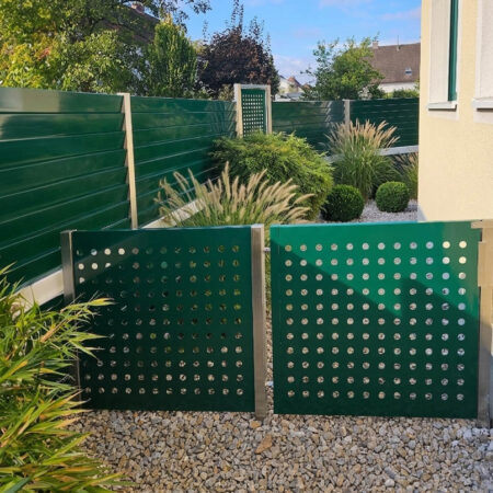 Gartentür - Grünes Aluminium trifft zeitlosen Edelstahl